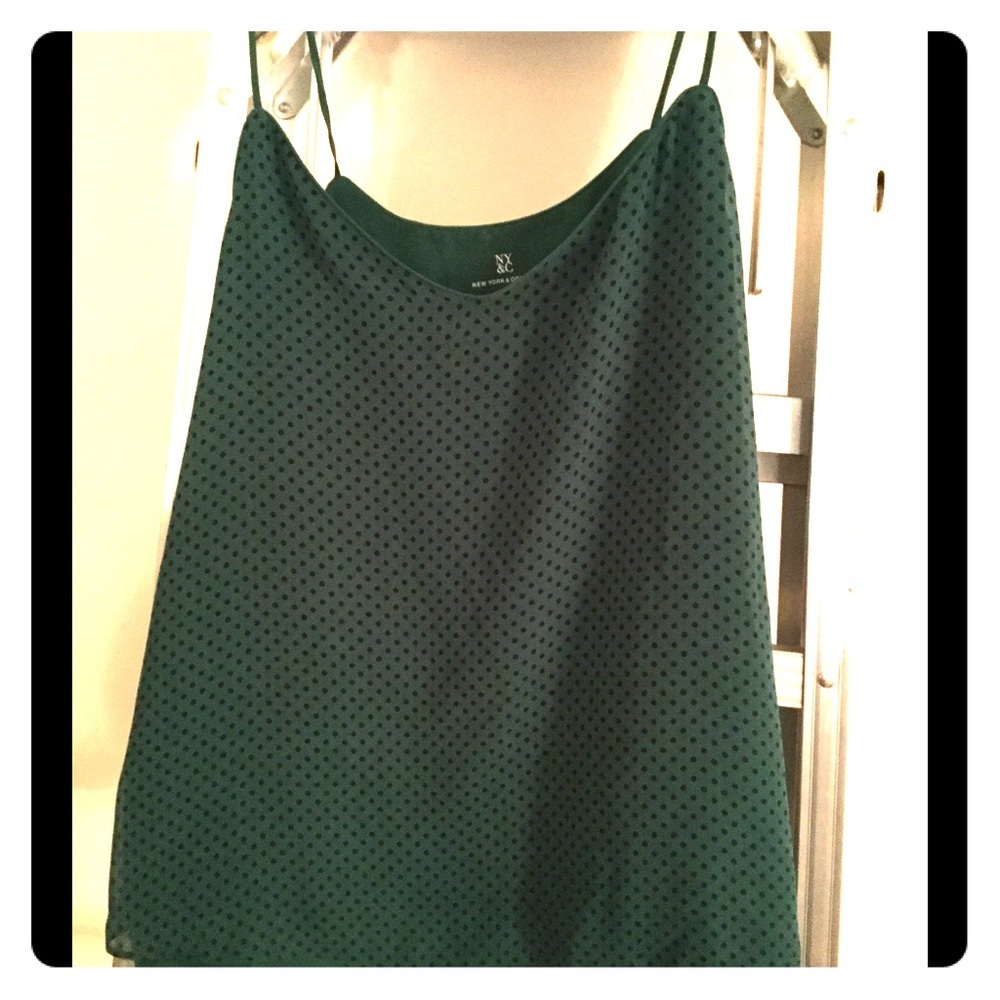 NY & Company‎ Green with Black Polka Dots Top EUC